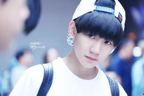 王源吃瓜跺脚视频播放全集,萌态百出，笑点连连