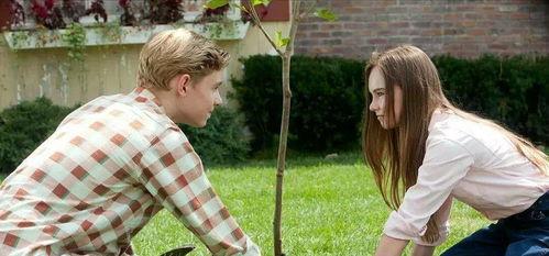 怦然心动第三季吃瓜视频,揭秘幕后吃瓜大事件，明星互动引热议