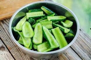 吃三月瓜要打皮吗视频大全,视频大全教你轻松处理