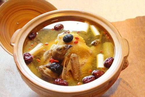 什么瓜适合炖鸡吃呢视频,揭秘最适合炖鸡的瓜类食材